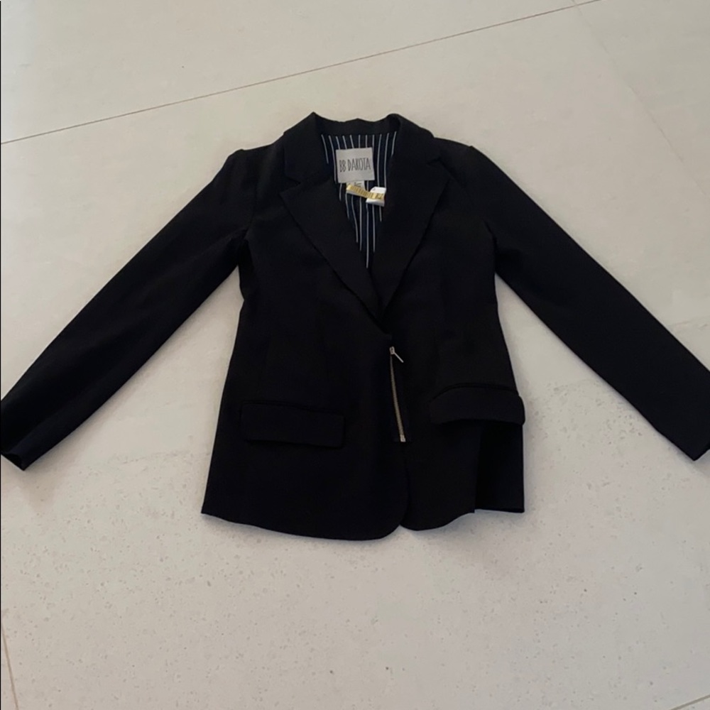 BB Dakota black blazer